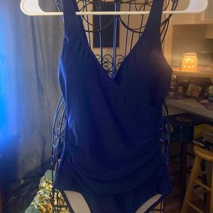 Womens bathing suit size 8